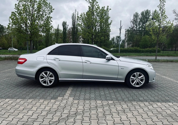 Mercedes-Benz Klasa E cena 49900 przebieg: 175000, rok produkcji 2009 z Poznań małe 596